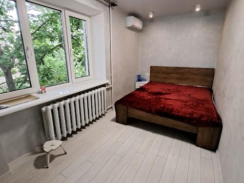 квартира за адресою вул. Молодогвардійська, 53