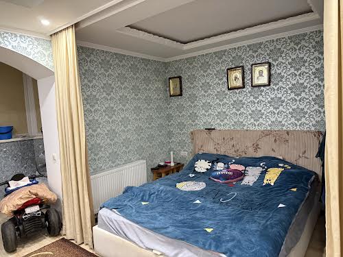 квартира за адресою Центральна вул. (Мічуріна), 33