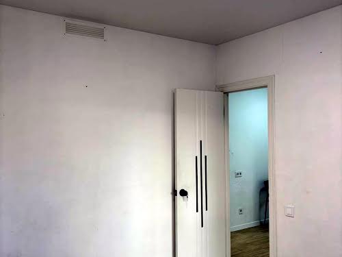 комерційна за адресою Білокур вул. (Курська), 8а