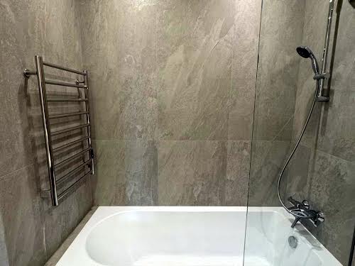 квартира за адресою Домбровського вул., 75
