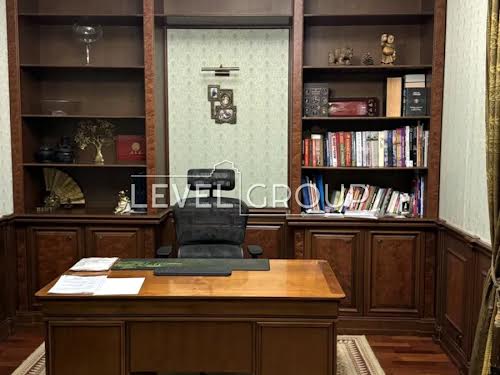 будинок за адресою Різдвяна