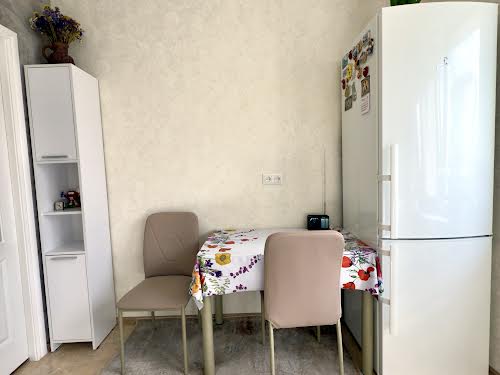 квартира за адресою Михайла Лушпи просп., 32