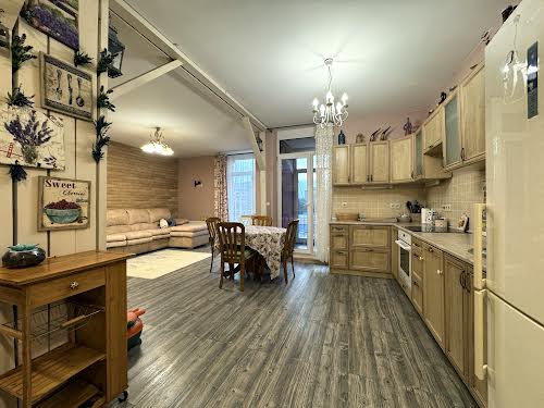 квартира за адресою Регенераторна вул., 4 к2