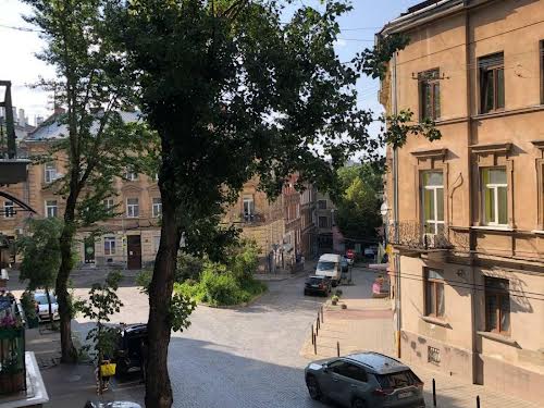 квартира по адресу Шептицких ул., 5