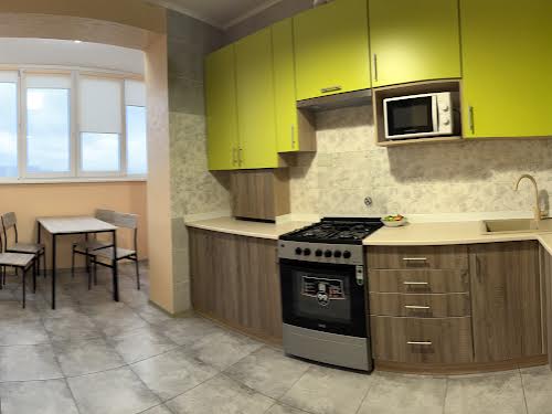 квартира за адресою Машинобудівників вул., 31
