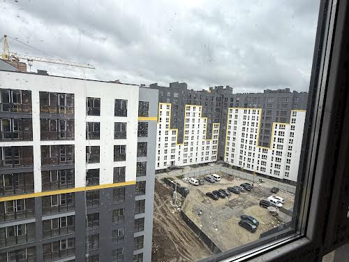 квартира за адресою Залізнична вул., 9