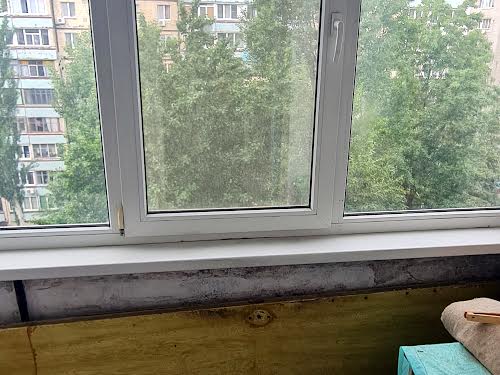 квартира за адресою Семафорна вул., 36
