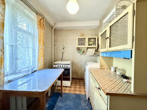 квартира за адресою Олександра Довженка вул., 8