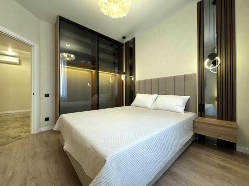квартира за адресою Краснова вул., 3