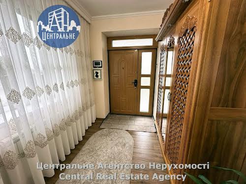 будинок за адресою Південно-Кільцева вул.