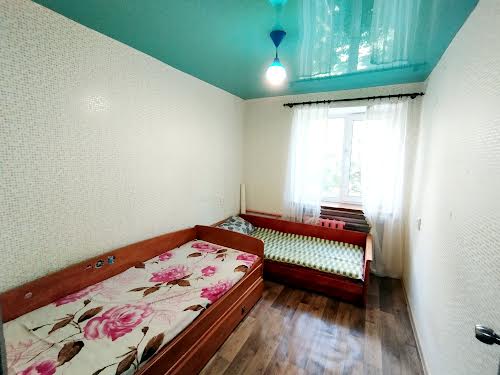 квартира за адресою Бажана, 16