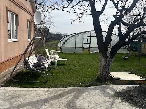 будинок за адресою смт. Велика Димерка, Димитрова, 21