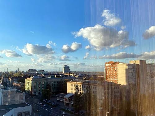квартира за адресою Королеви Єлизавети ІІ вул. (Глинки), 2