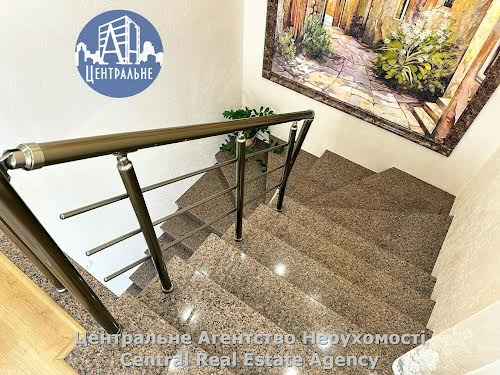 будинок за адресою Південно-Кільцева вул.