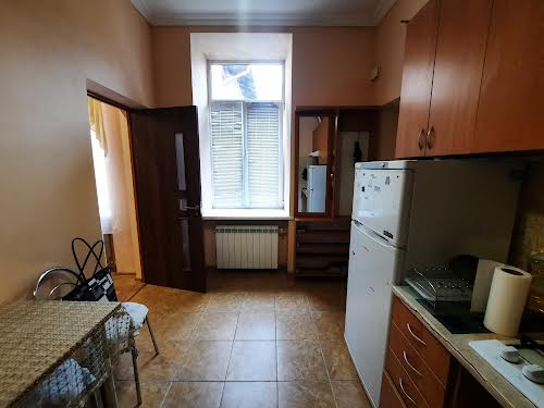 квартира за адресою Академіка Романа Кучера вул., 28