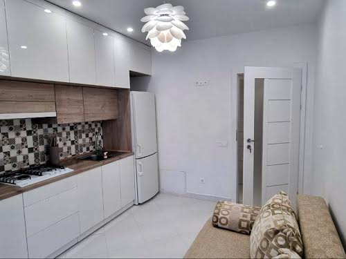 квартира за адресою Залізнична вул., 5