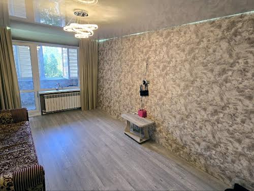 квартира за адресою Озерна вул. (Червоних Майовщиків), 35