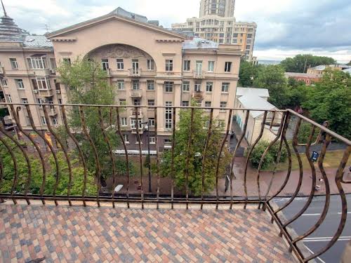 квартира за адресою Михайла Грушевського вул., 34/1