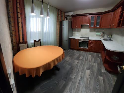 квартира за адресою Драгоманова вул., 1к