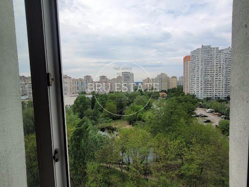 квартира за адресою Драгоманова вул., 8-Б