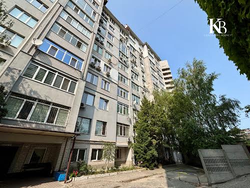 квартира за адресою Космічна вул., 9-А