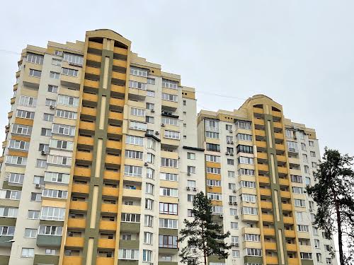 квартира по адресу Строителей ул., 13