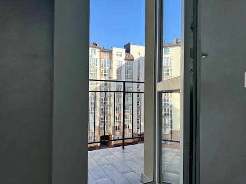 квартира за адресою Чорновола вул., 155