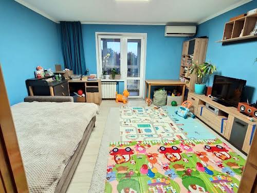 квартира за адресою Тополина вул., 7