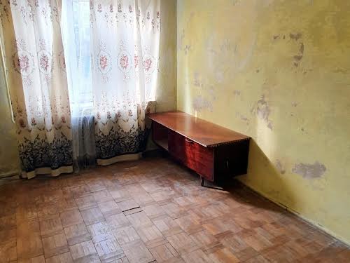квартира за адресою Михайла Максимовича вул., 6