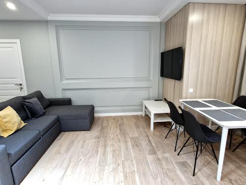 квартира за адресою Жасминова вул., 11