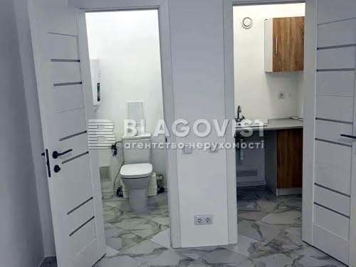 комерційна за адресою Кожум'яцька вул., 10-А