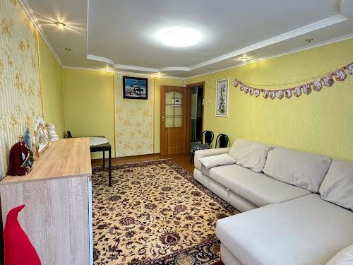 квартира за адресою Миколи Міхновського вул., 14