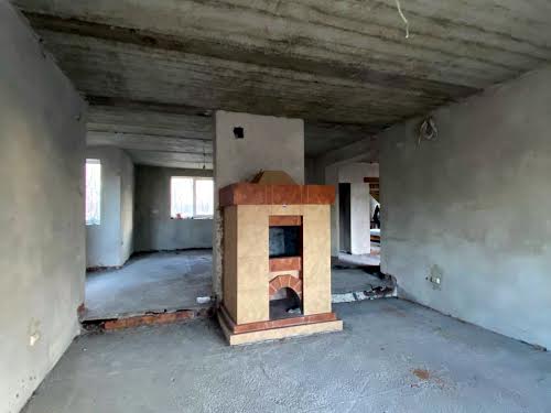 дом по адресу Ивано-Франковск, вул. Романчука, 76