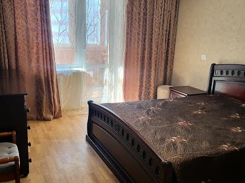 квартира за адресою Драгоманова вул., 1к