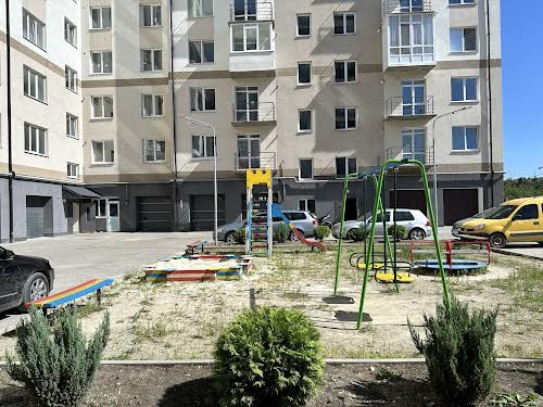 квартира за адресою Заозерна вул., 1