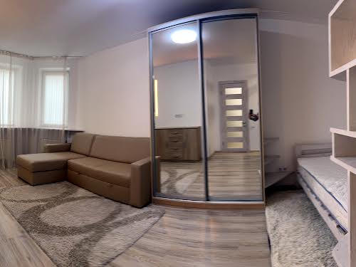 квартира за адресою Миру вул., 40