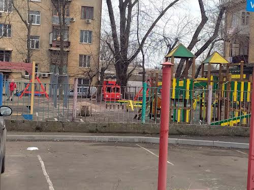 квартира за адресою Фабрична вул., 2/4