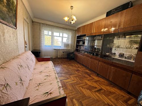 квартира за адресою Парамонова вул., 7