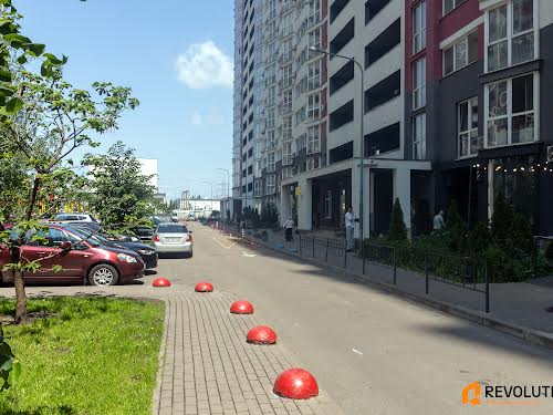 квартира за адресою Драгоманова вул., 2