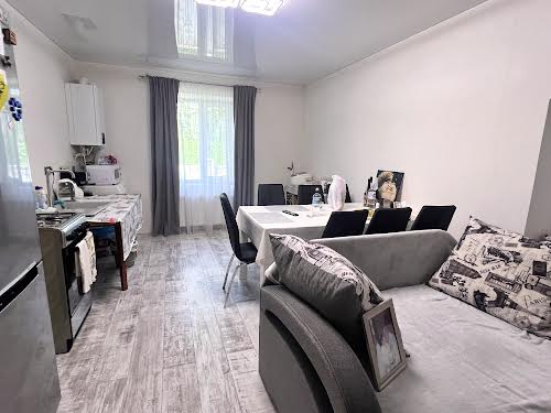 будинок за адресою Театральна, 18
