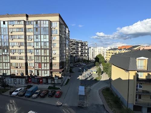 квартира за адресою Олександра Хіри вул., 19