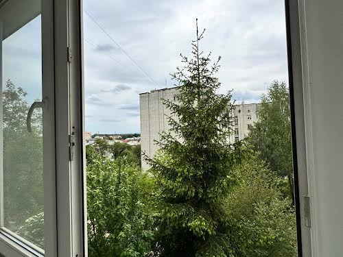 квартира за адресою Івасюка вул., 21
