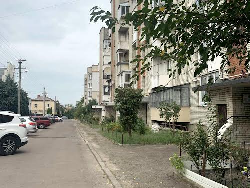 квартира за адресою Багряного Івана вул., 53