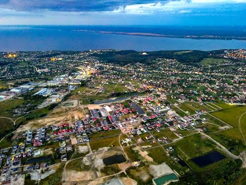 будинок за адресою с. Нові Петрівці, Озерна