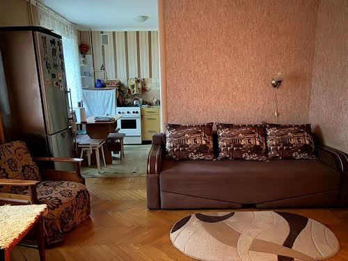 квартира за адресою Євгена Танцюри вул., 59