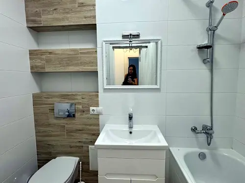 квартира за адресою Залізнична вул., 7б