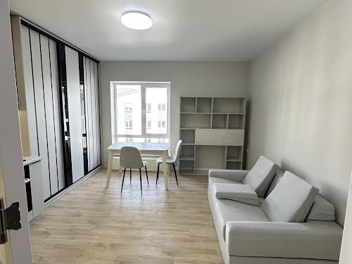 квартира за адресою Теплична вул., 58