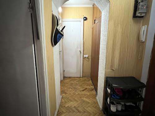 квартира за адресою Перемоги вул., 49