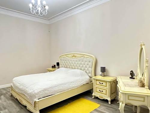 квартира за адресою Михайла Драгоманова вул., 4
