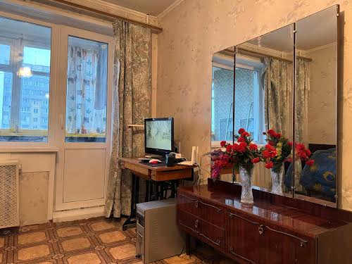 квартира по адресу Тополя-3 ул., 56
